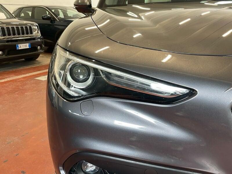 Alfa Romeo Stelvio 2.2 Turbo Diesel 190CV AT8 Q4 Business