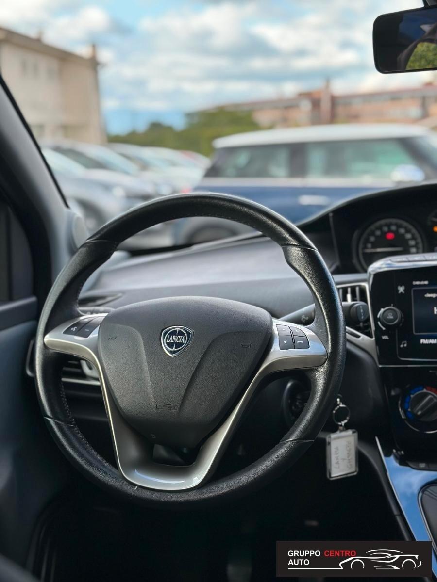 Lancia Ypsilon 1.0 FireFly Hybrid Gold-2023