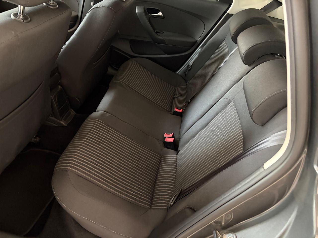 VOLKSWAGEN POLO 1.4 5 PORTE HIGHLINE