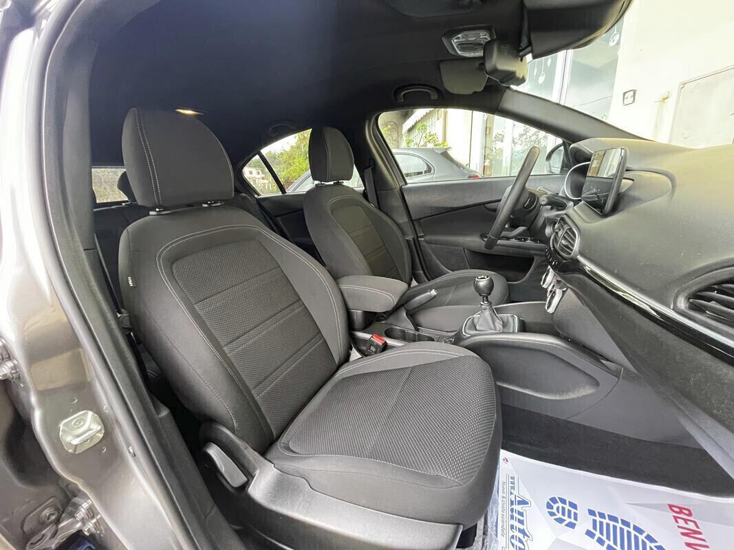 Fiat Tipo II 2021 1.6 mjt 130CV Sport pak Black (Cerchi 18 - Fari a Technology led -Quadro digitale)
