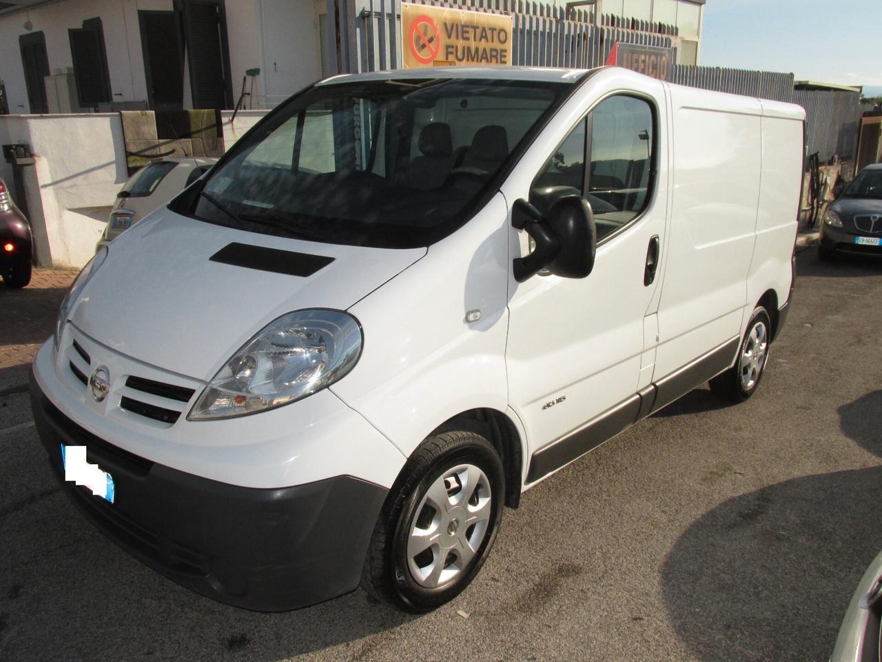 Nissan Primastar FURGONE CHIUSO CON 3 POSTI A SEDERE