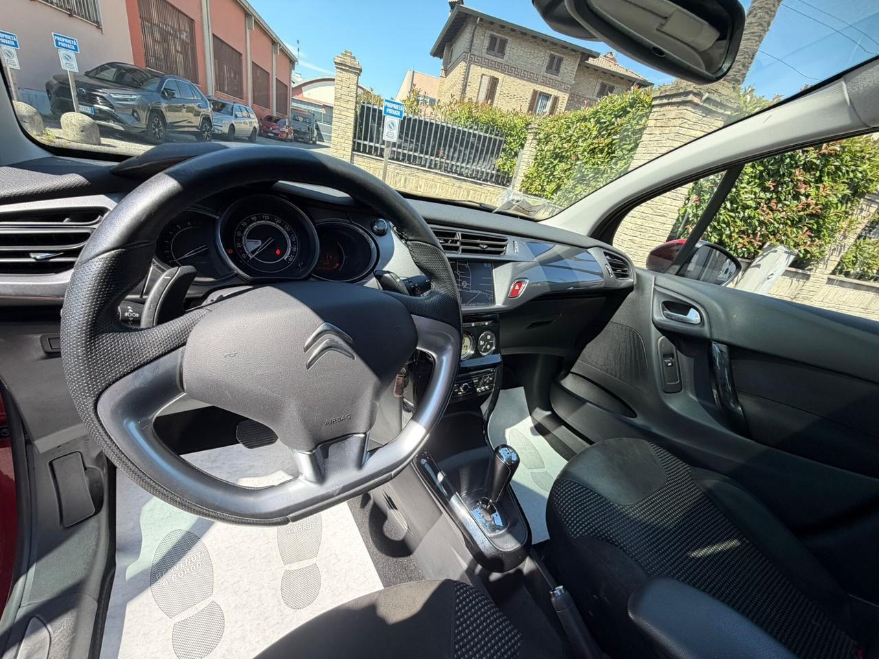 Citroen c3 1.2 benzina euro 6/b cambio automatico neo patentati
