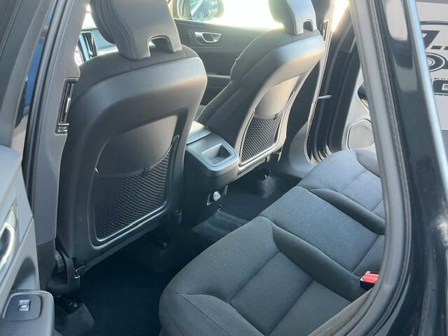 Volvo XC60 B4 (d) AWD Geartronic Momentum Pro