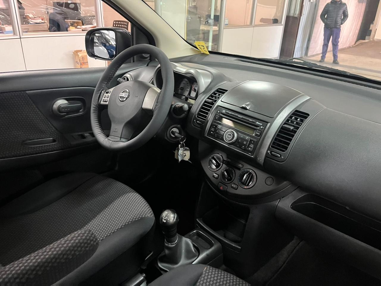 Nissan Note 1.4 tenuta bene