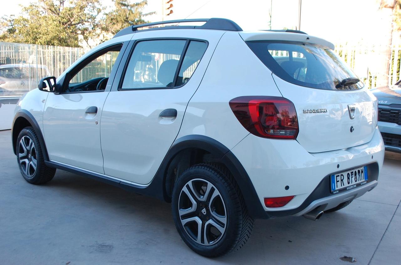 Dacia Sandero Stepway 0.9 tce 90CV turbo Gpl Navi Uff Italy USB