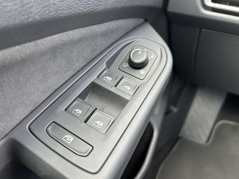 Volkswagen Golf 2.0 TDI 150cv DSG Style PARI AL NUOVO!!