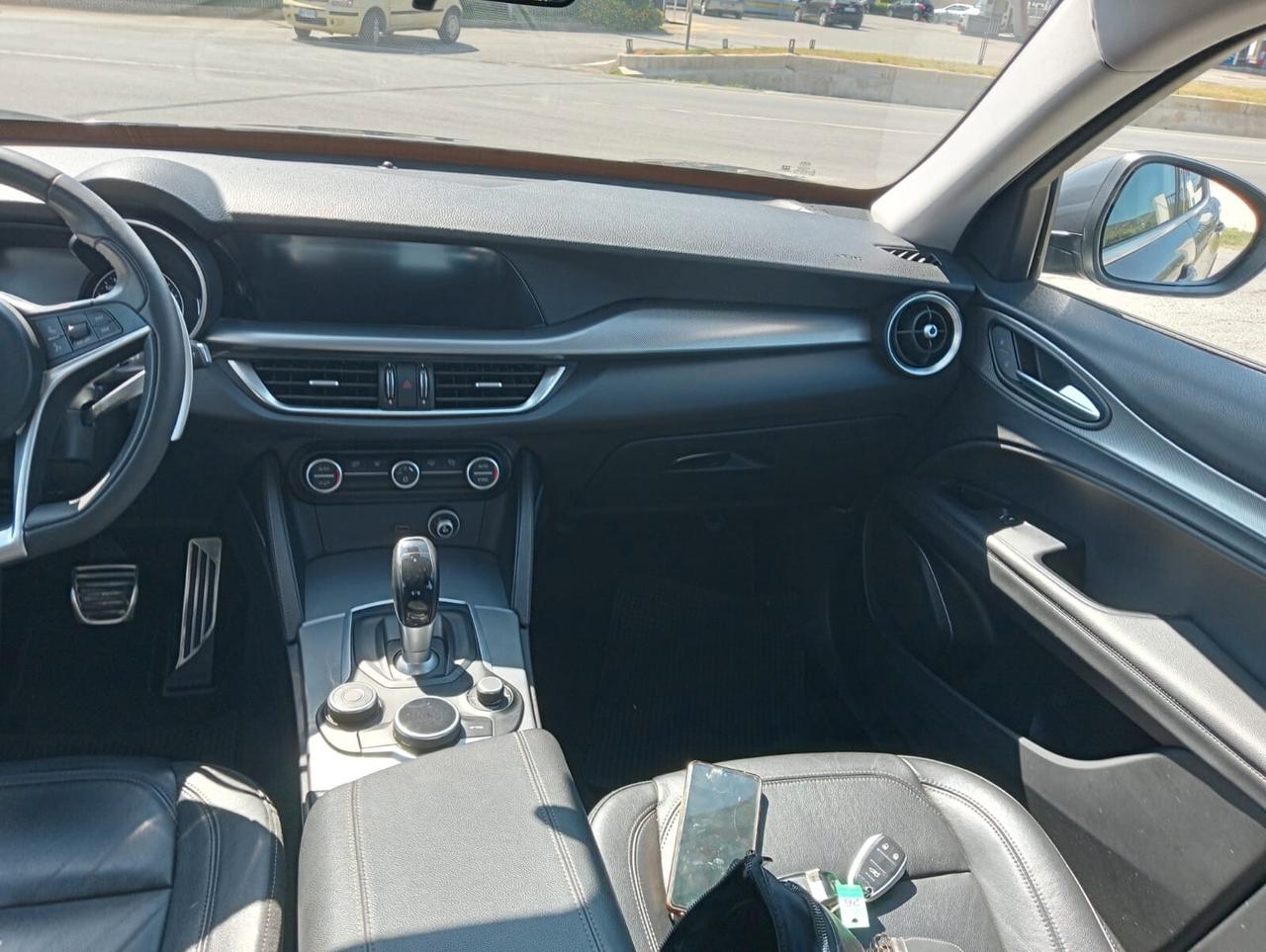 Alfa Romeo Stelvio 2.2 Turbodiesel 210 CV AT8 Q4 Super