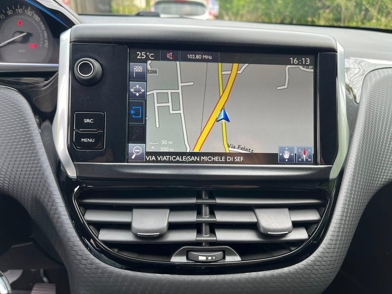Peugeot 2008 1.6 BlueHDi 100CV Allure