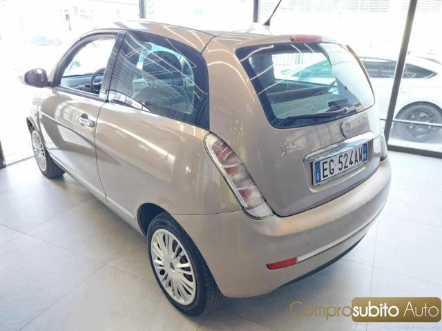 LANCIA Ypsilon 1.2 69 CV Diva (Garanzia 12 mesi)