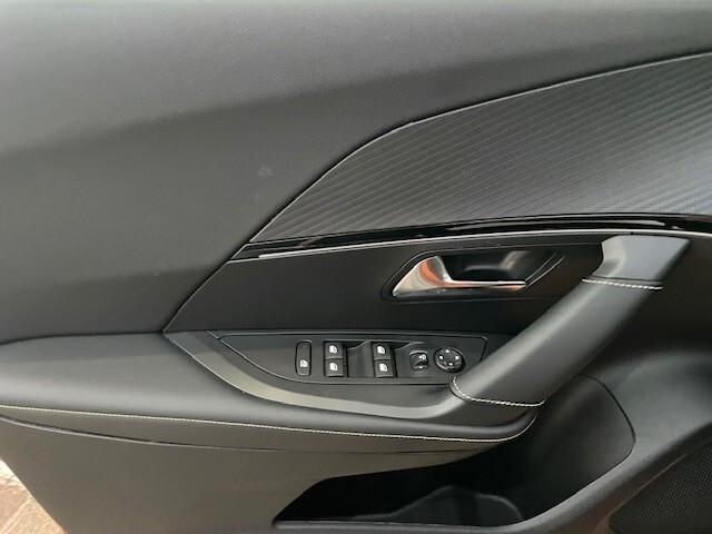 Peugeot 2008 PureTech 130 S&S GT