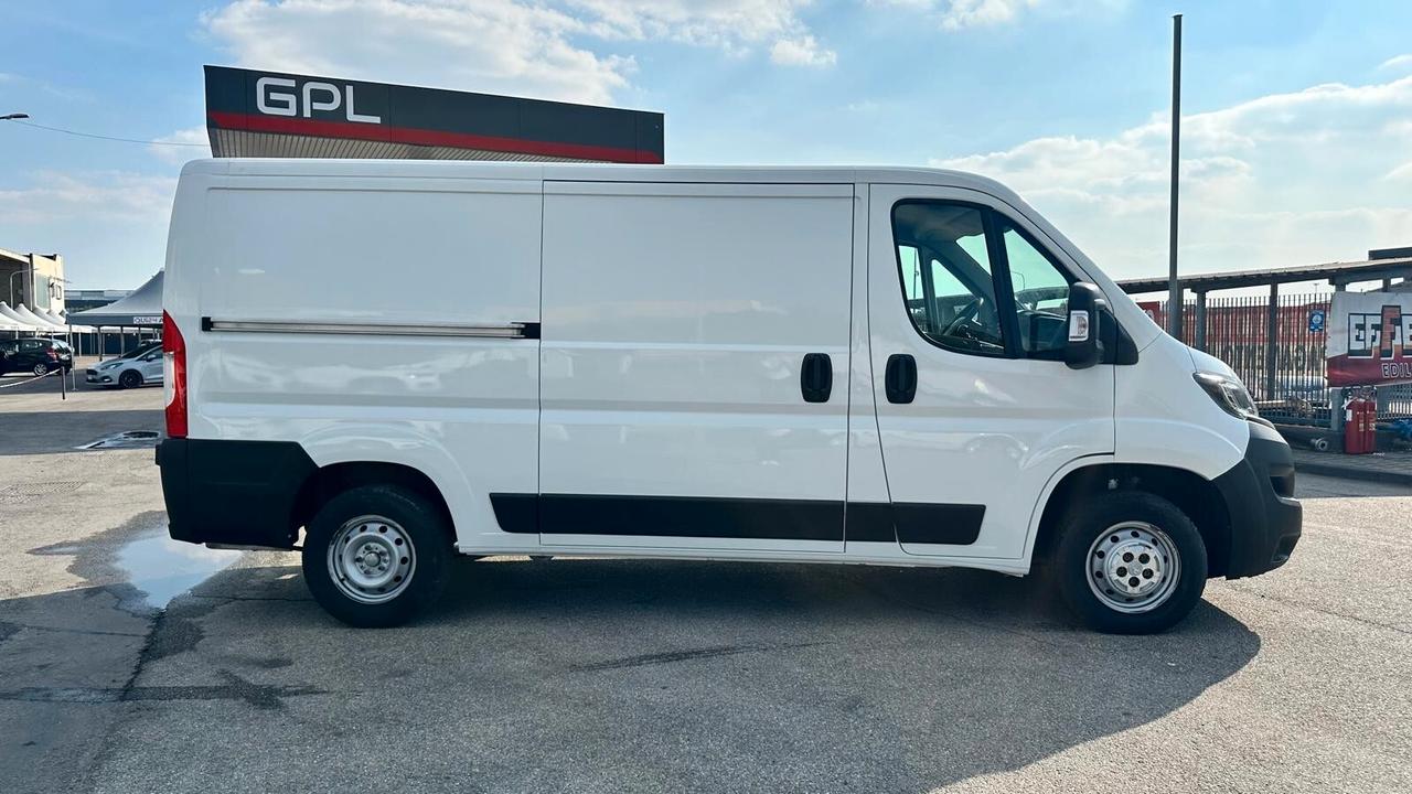 Peugeot BOXER AUTOCARRO