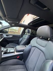 Audi Q8 SUV 55 TFSI quattro tiptronic S line edition