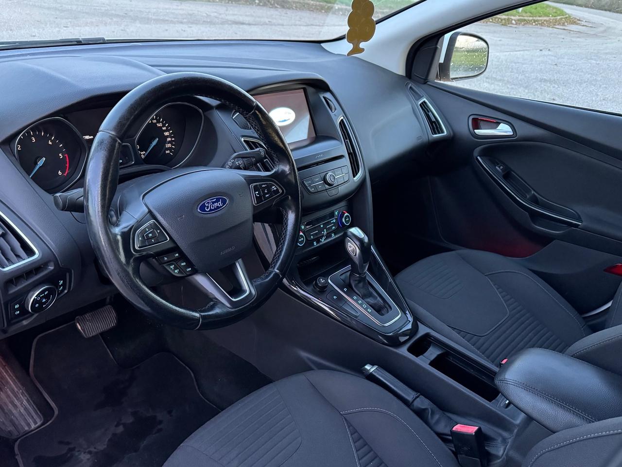 Ford Focus 1.5 diesel 2017 Autocarro N1 con posti