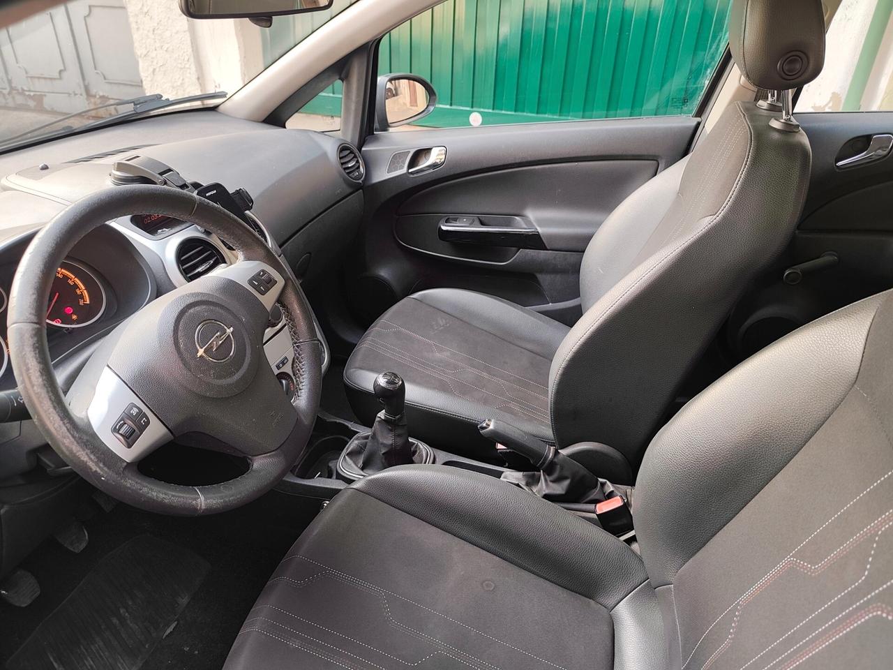 Opel Corsa 1.2 85CV 5 porte 2013