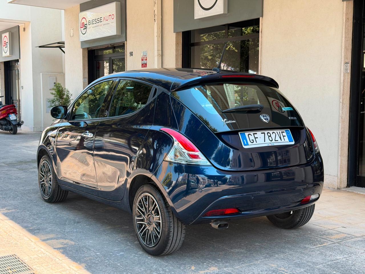 Lancia Ypsilon 1.0 FireFly 5 porte S&S Hybrid Maryne