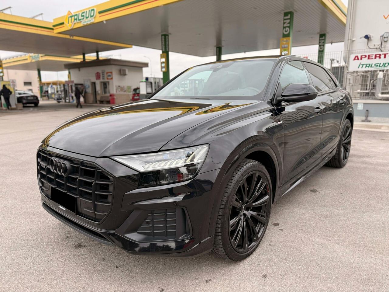 Audi Q8 50 TDI IDENTITY BLACK/23" RSQ8/PELLE