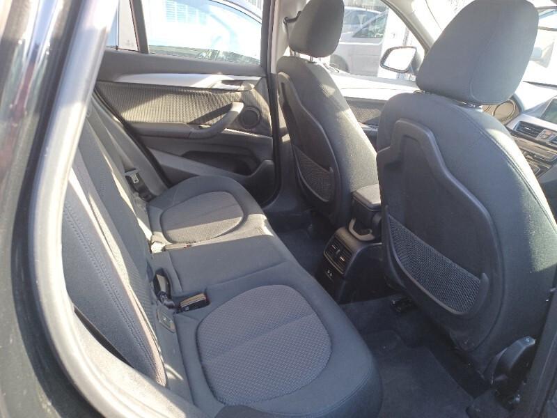 Bmw X1 16D 116CV AUTOMAT.+NAVI+LED+PDC+CRUISE+TEL+PRIVACY
