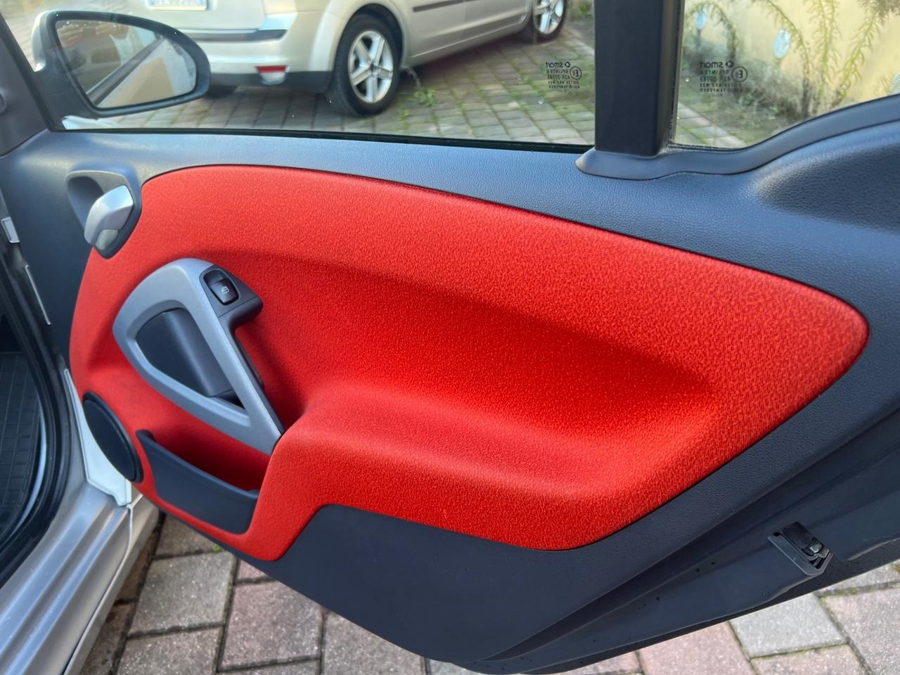 Smart ForTwo 1000 52 kW coupé pure 129000