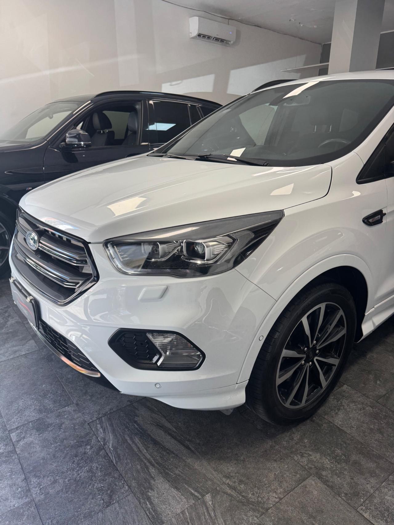Ford Kuga 1.5 TDCI 120 CV ST-Line
