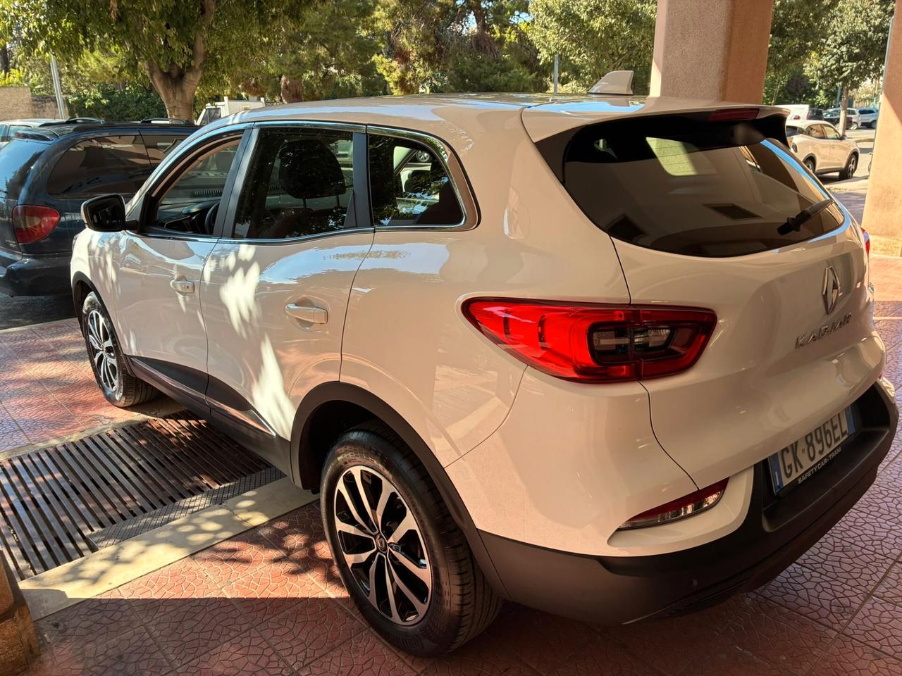 Renault Kadjar 1.5dCi 115CV navi retro-22