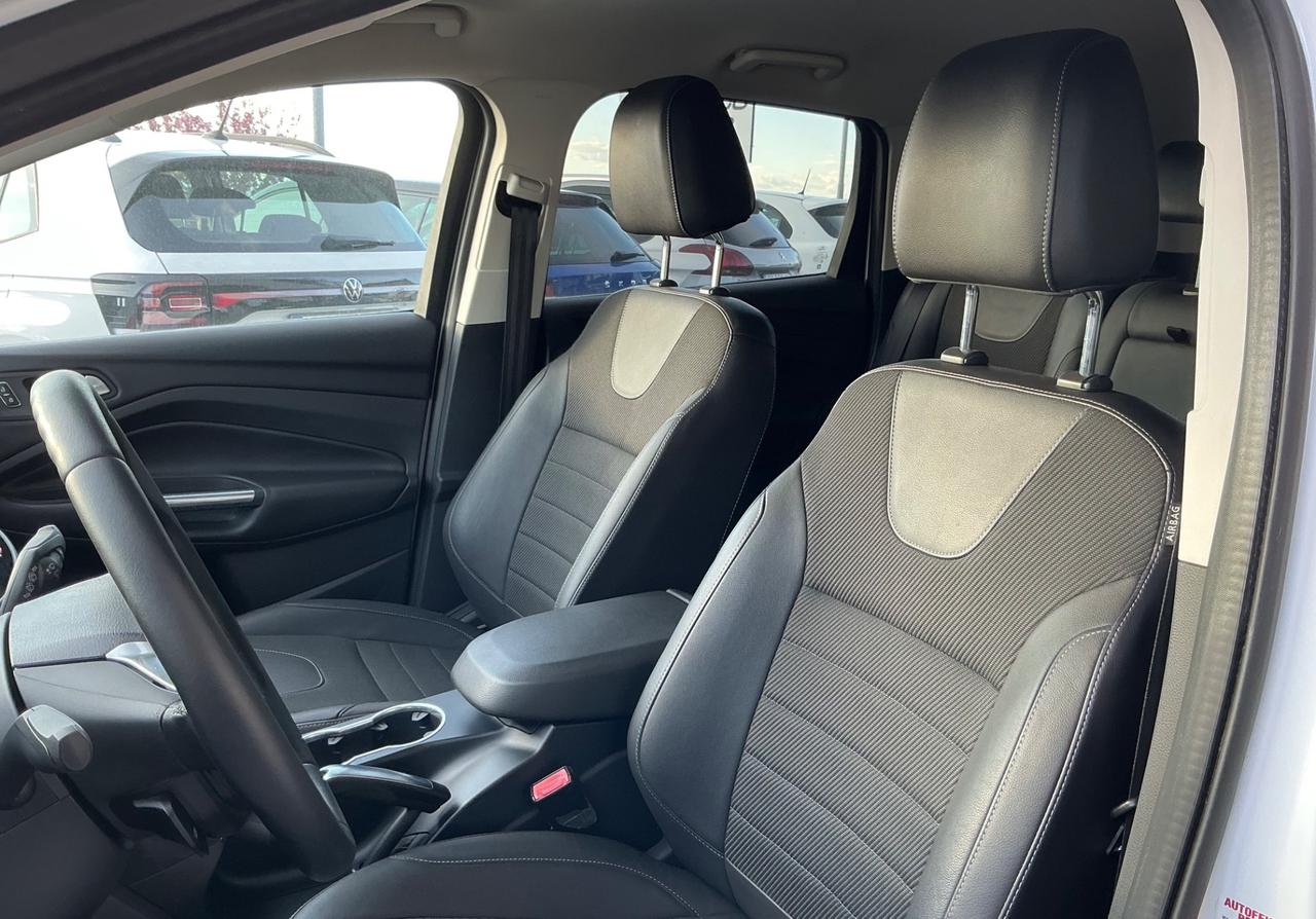 Ford Kuga 2.0 Diesel 4x4 Gancio Traino Neopatentati