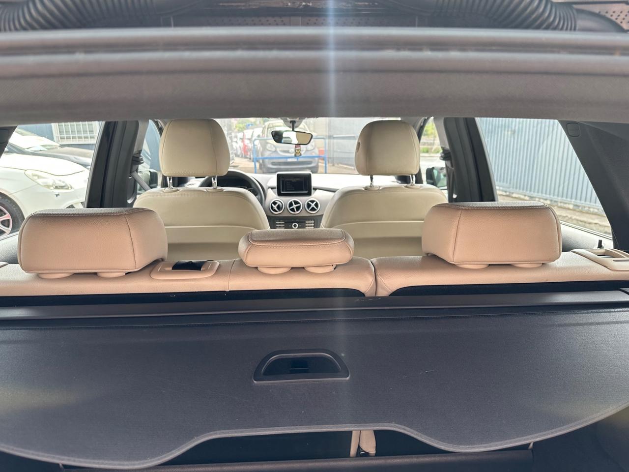 Mercedes-benz B 180 B 180 d Business
