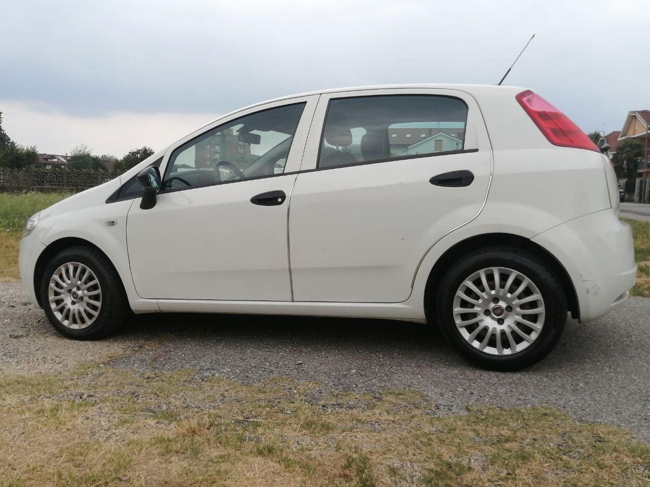 Fiat Grande Punto 1.3 MJT 75 cv 5P Neopatentati
