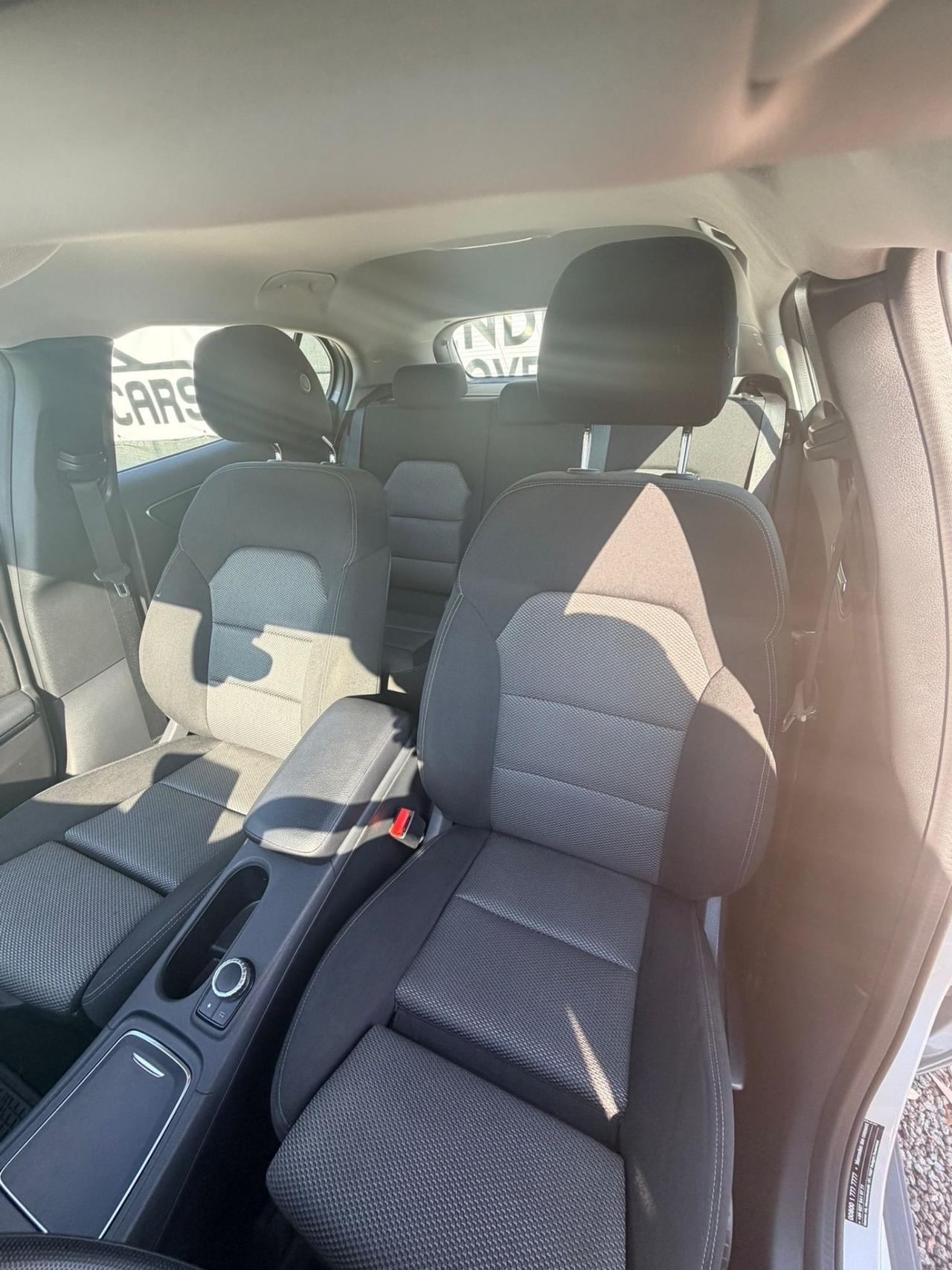 Mercedes-benz GLA 200 d Automatic 4Matic Business