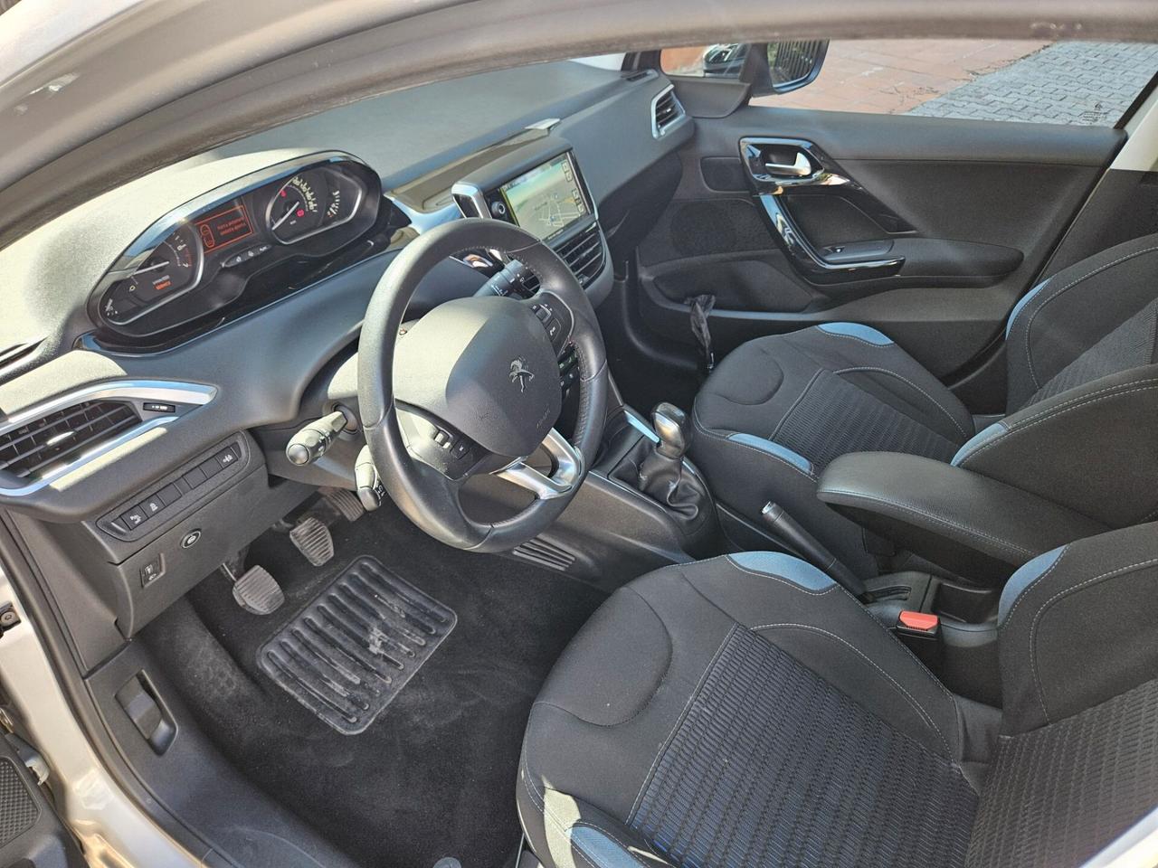 Peugeot 208 PureTech 82 5 porte Allure GPL
