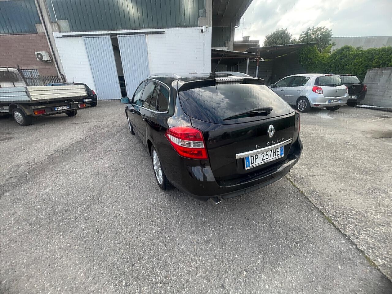 Renault Laguna 2.0 dCi 150CV SporTour Elite Plus Dynamique