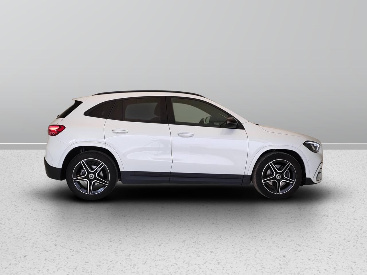 Mercedes-Benz GLA-H247 2023 - GLA 200 d AMG Line Advanced Plus auto