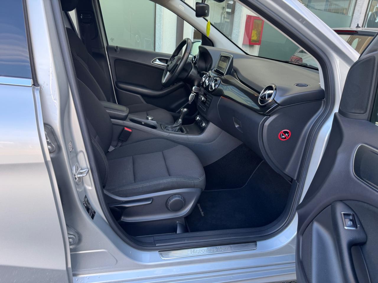 Mercedes-benz B 180 d Premium 2015
