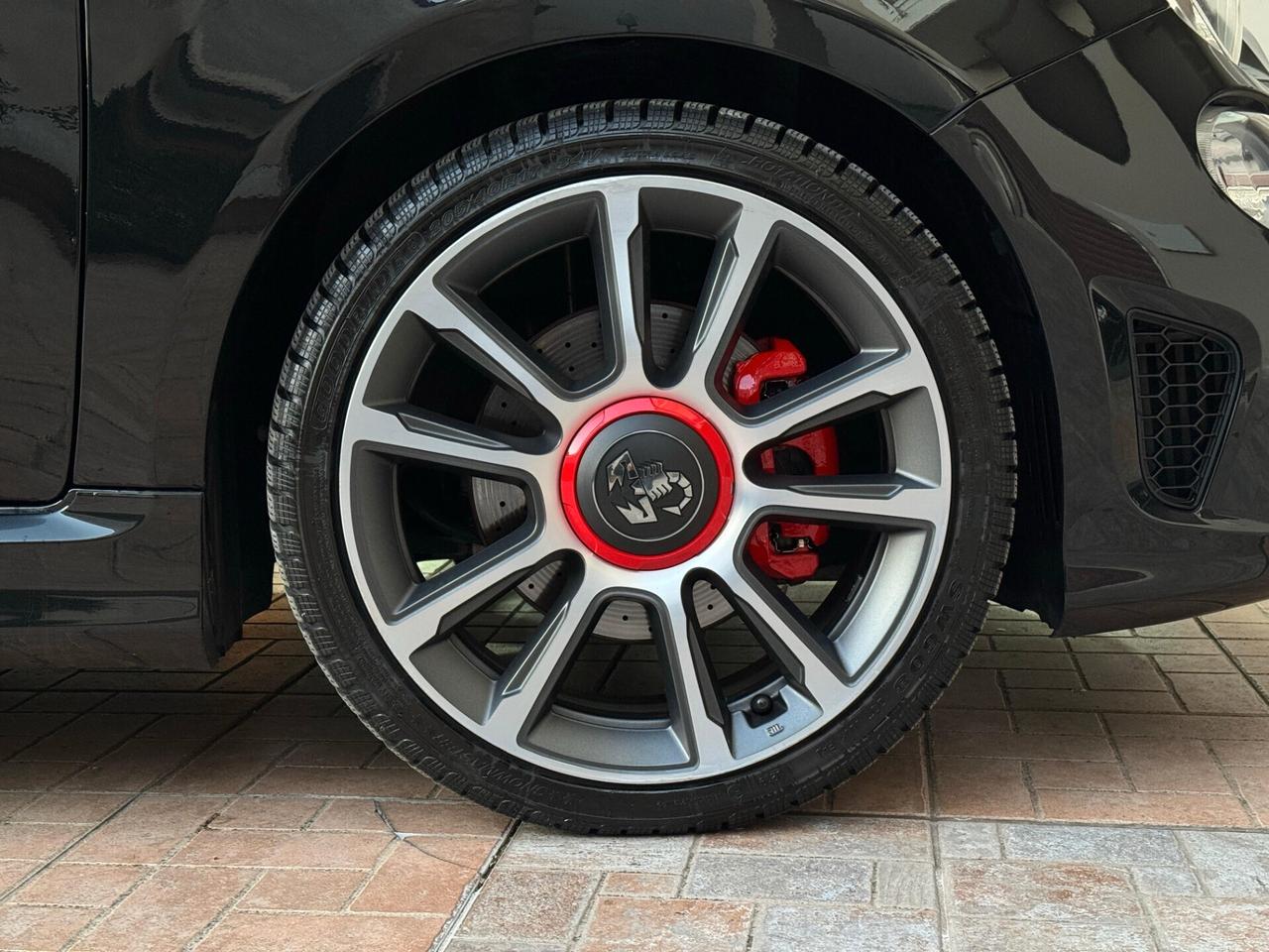 Abarth 595 1.4 Turbo T-Jet 165 cv