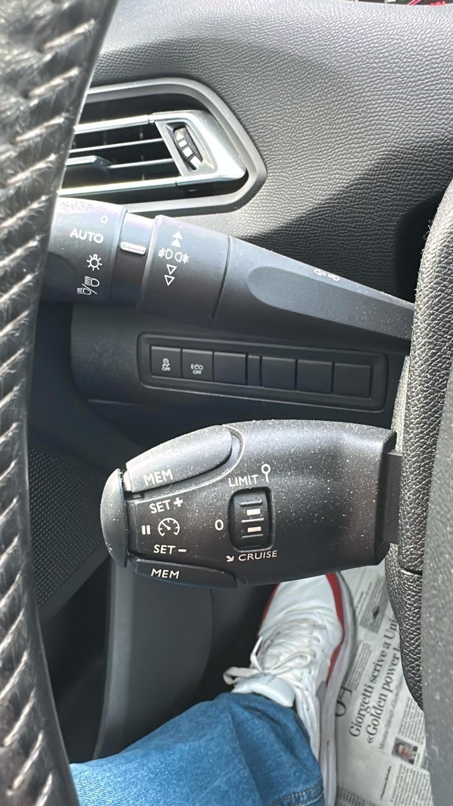 Peugeot 308 BlueHDi 120 S&S Allure