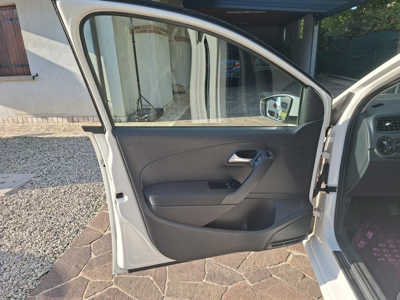 Volkswagen Polo 2013