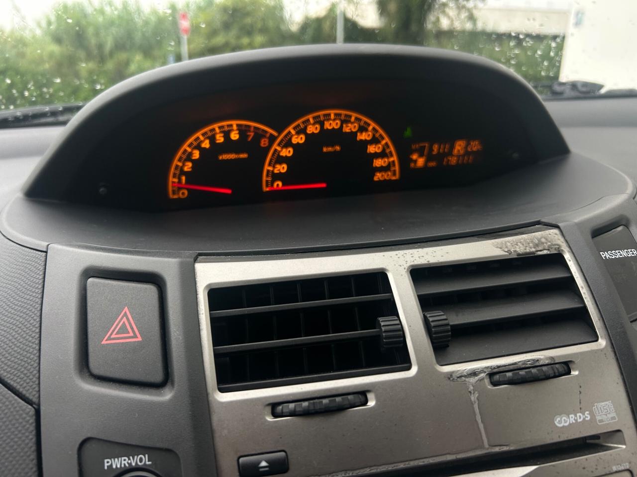 Toyota Yaris 1.3 5 porte M-MT Sol AUTOMATICA