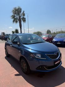 Lancia Ypsilon 1.0 Hybrid 69cv