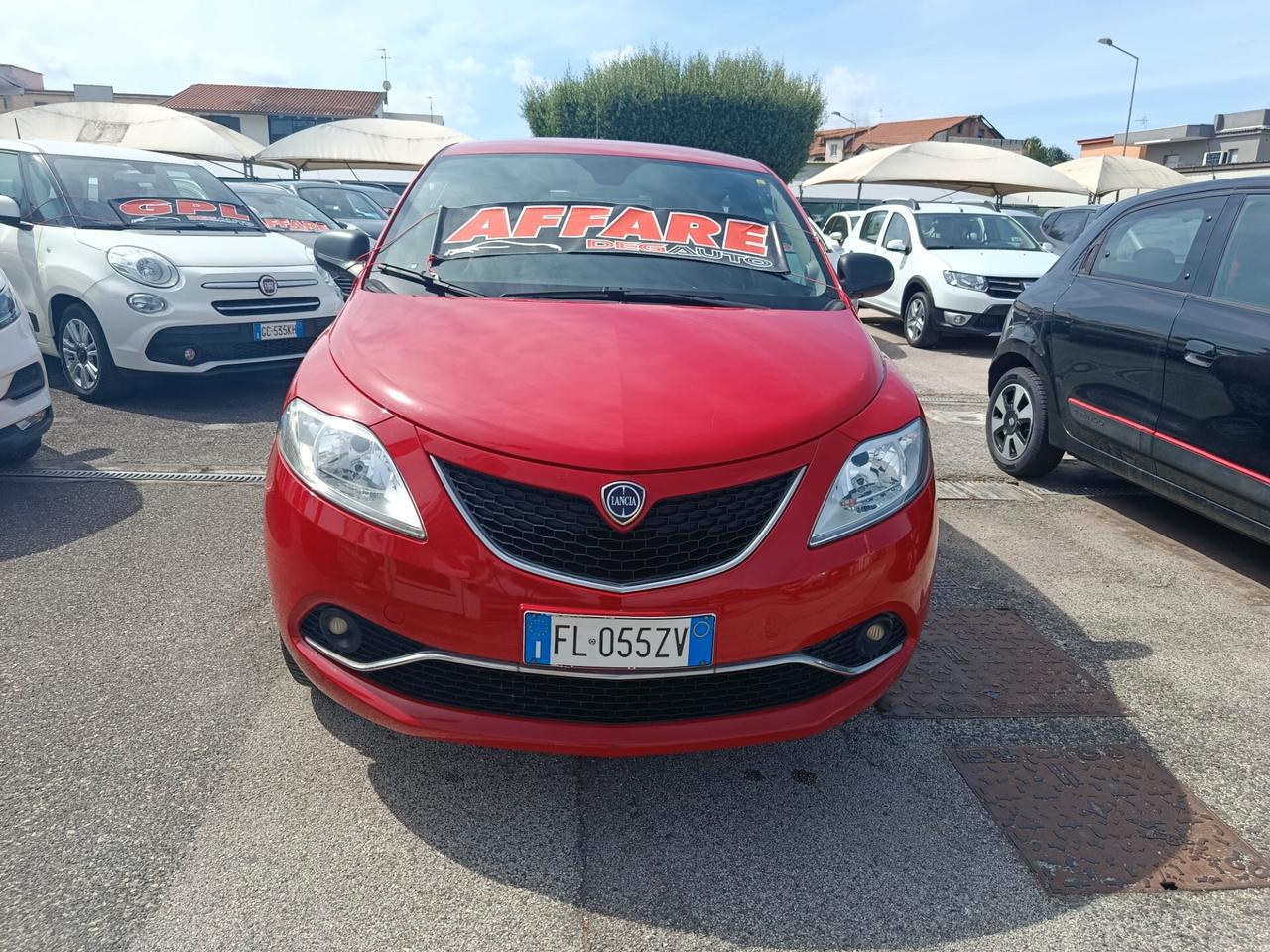 Lancia Ypsilon 0.9 TwinAir 85 CV 5 porte Metano Ecochic Platinum