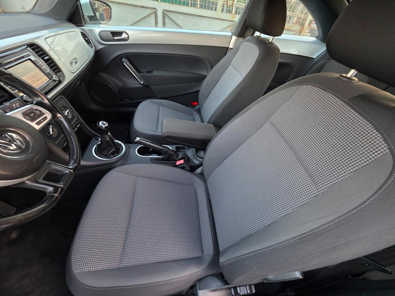 Volkswagen Maggiolino 1.6 TDI Design