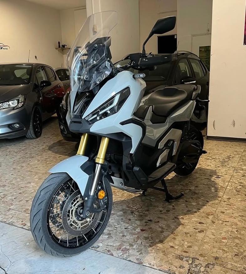 Honda X-ADV 750 XADV-750