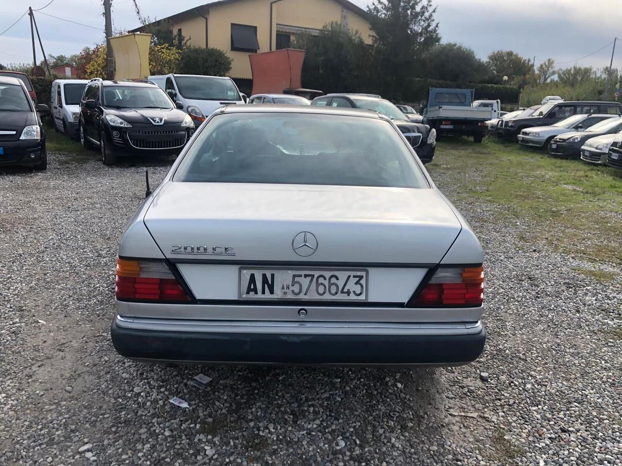 Mercedes-benz 200 CE 2.0