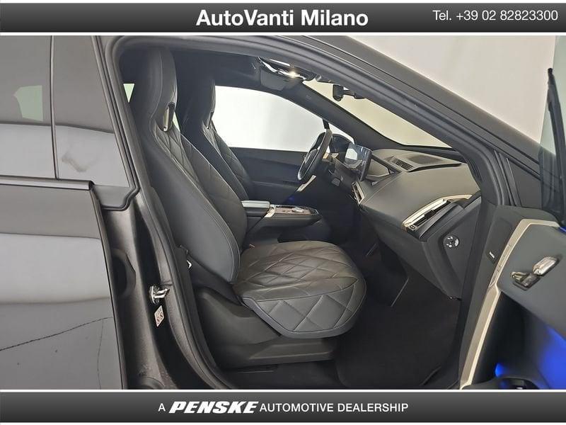 BMW iX xDrive50 Pacchetto Sportivo