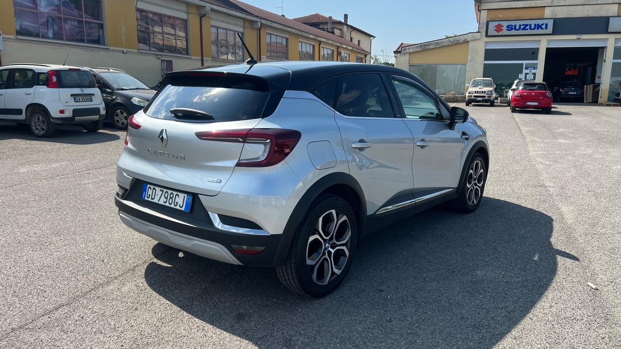 Renault Captur Plug-in Hybrid E-Tech 160 CV Intens