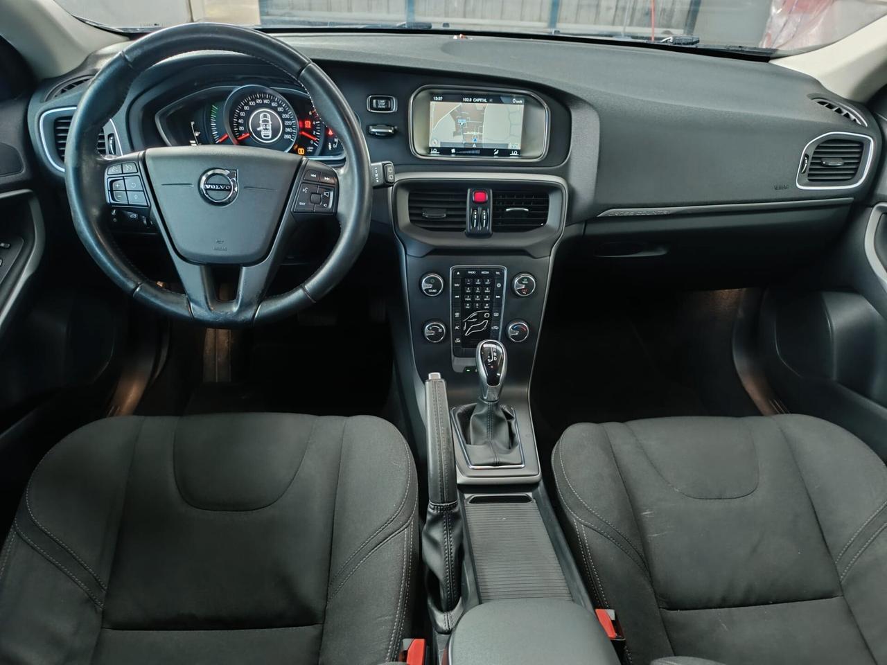 Volvo V40 Cross Country D2 Geartronic Momentum