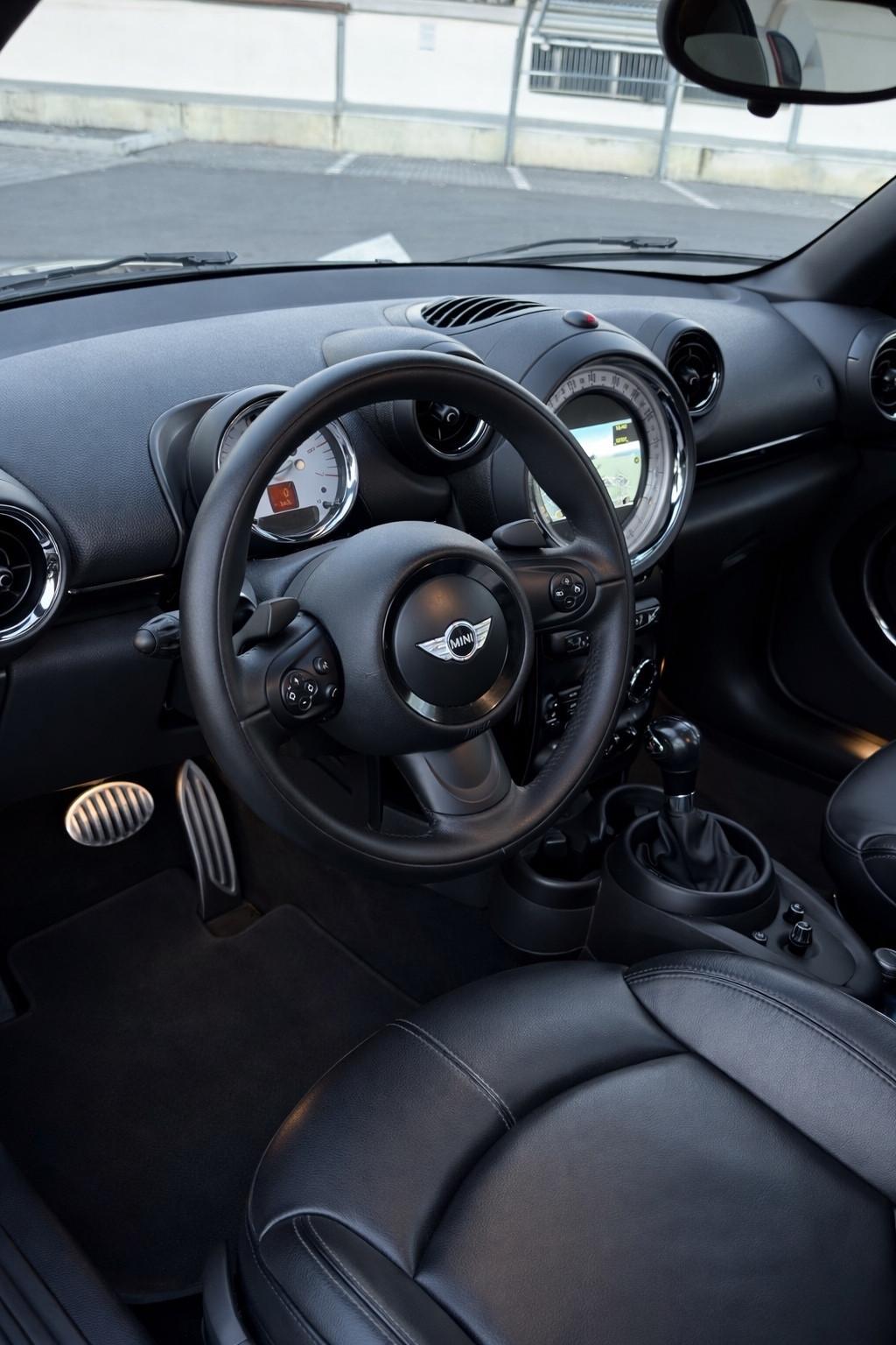 MINI COUNTRYMAN 2.0 SD 143CV FULL DA VETRINA