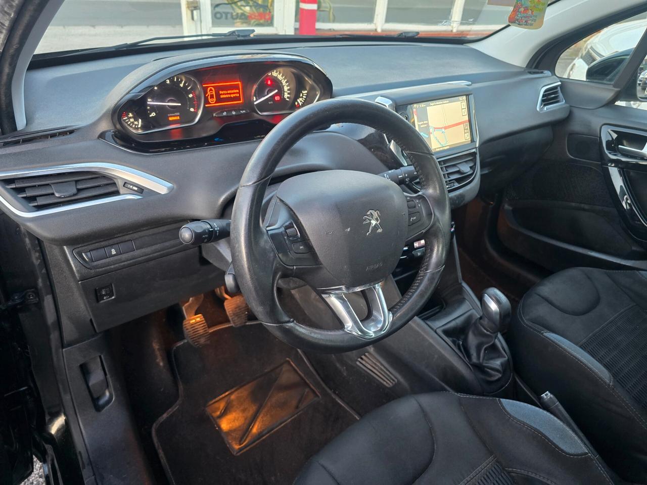 Peugeot 208 1.6 e-HDi 92CV S&S 5 porte Allure