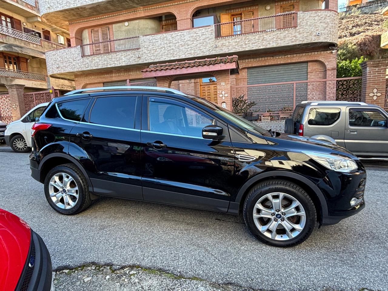 Ford Kuga 2.0 TDCI 150 CV S&S 4WD Titanium