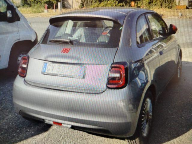 FIAT 500e Berlina Red 2024