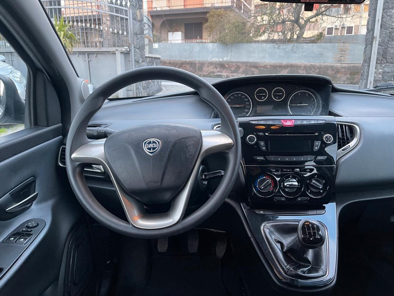 Lancia Ypsilon 1.3 MJT 95 CV 5 porte S&S