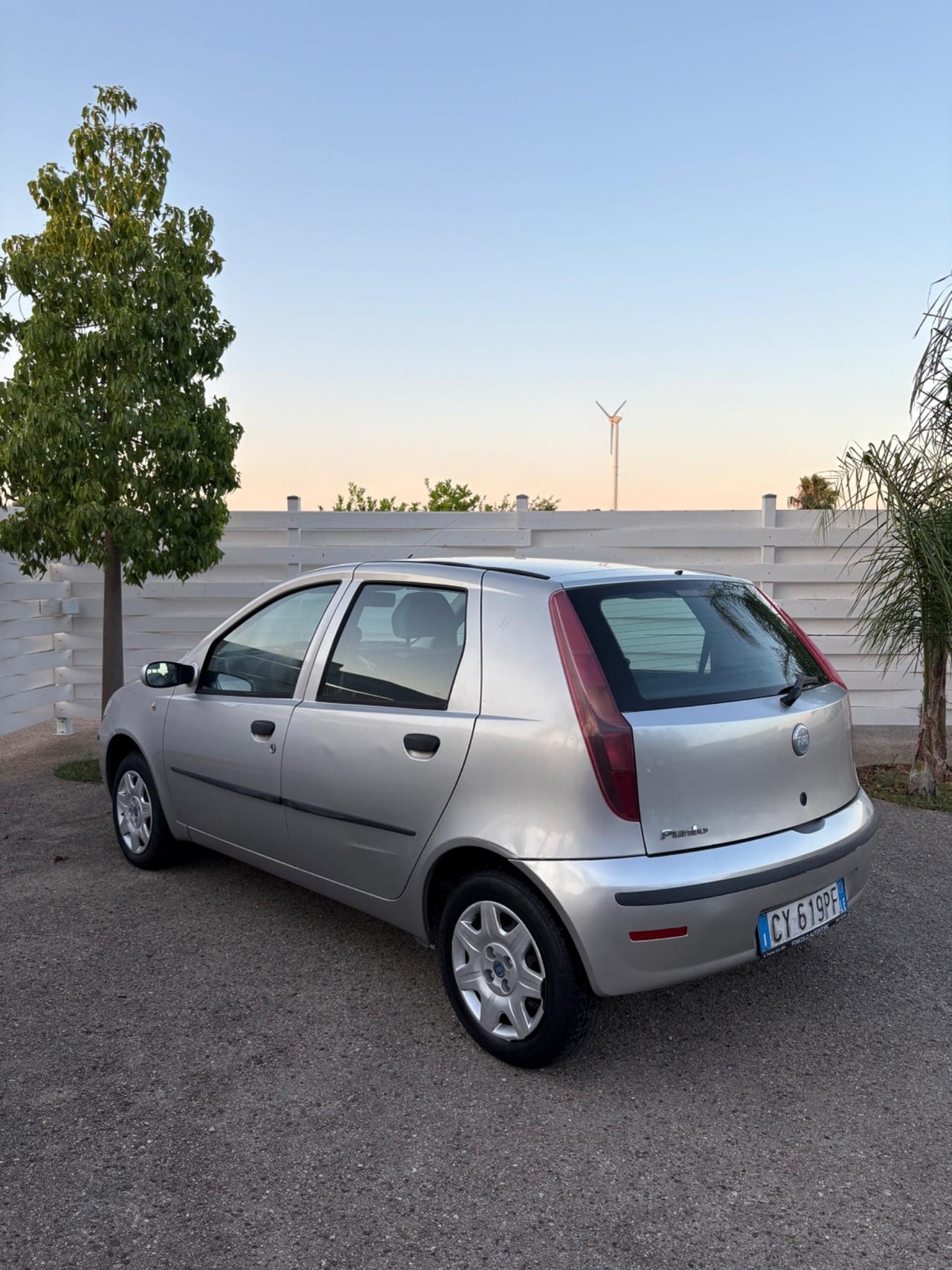 Fiat Punto 1.2 benzina adatta a neopatentati